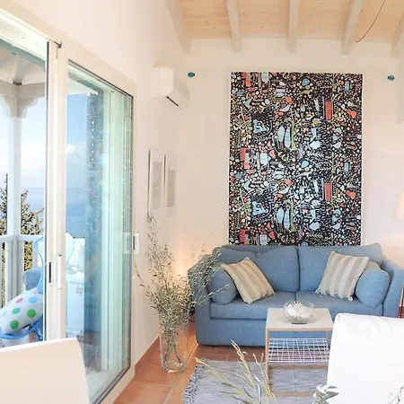 Sleeps 6 With Pool And Air Con וילה *