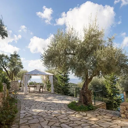 Sleeps 6 With Pool And Air Con וילה Áyios Nikítas