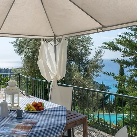 וילה Sleeps 6 With Pool And Air Con Áyios Nikítas